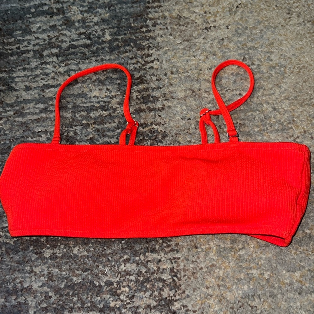 Red bikini top, size s